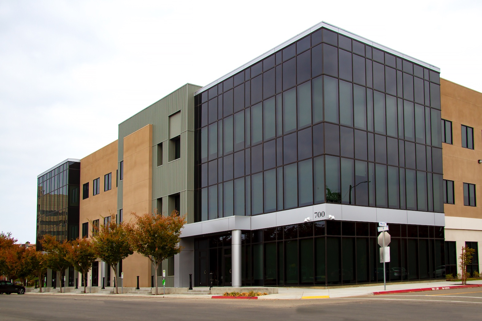 1700 P Street, Fresno, CA